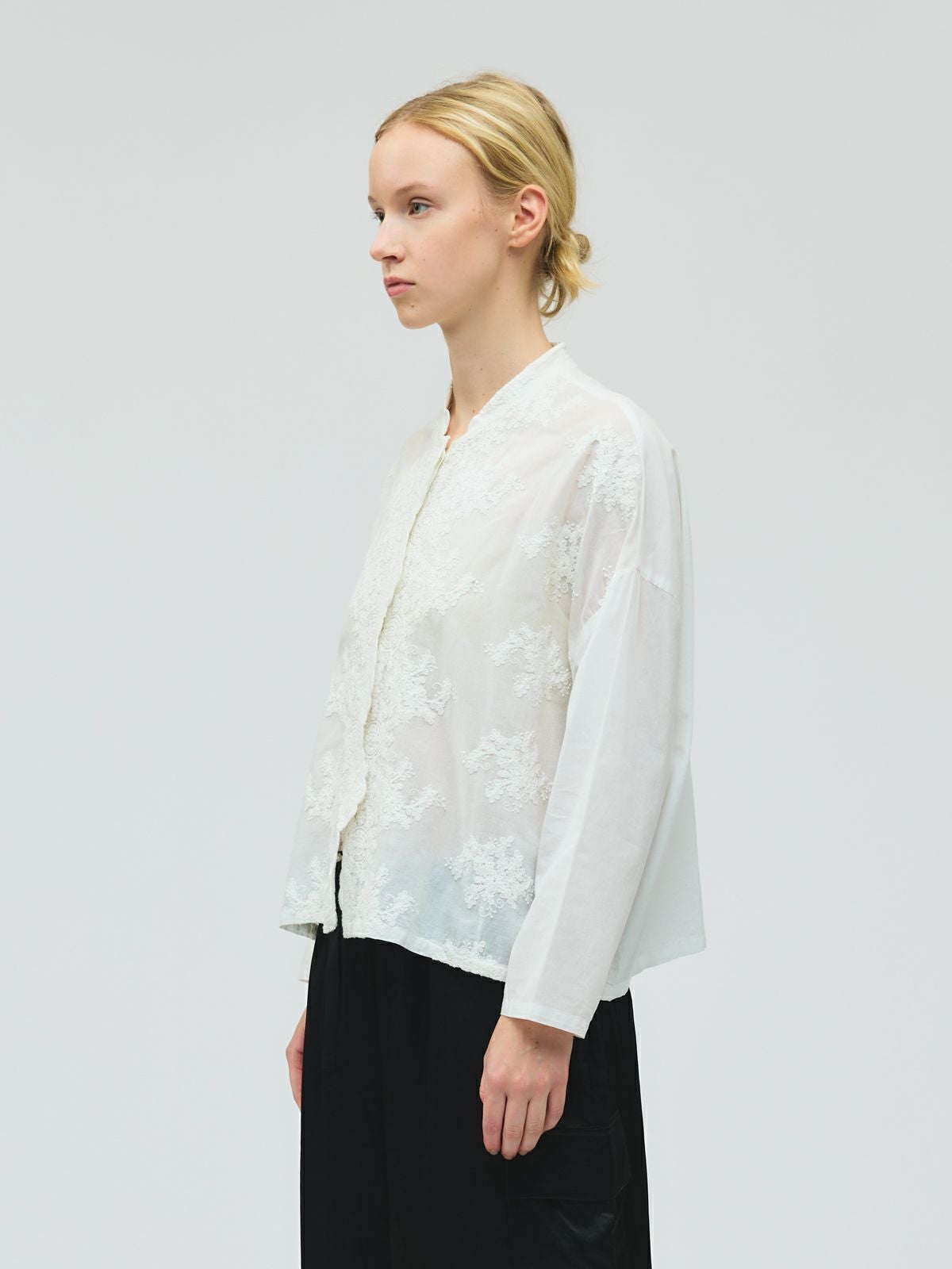 mizuiro ind レーススタンドカラーワイドシャツ｜ MARcourt ONLINE