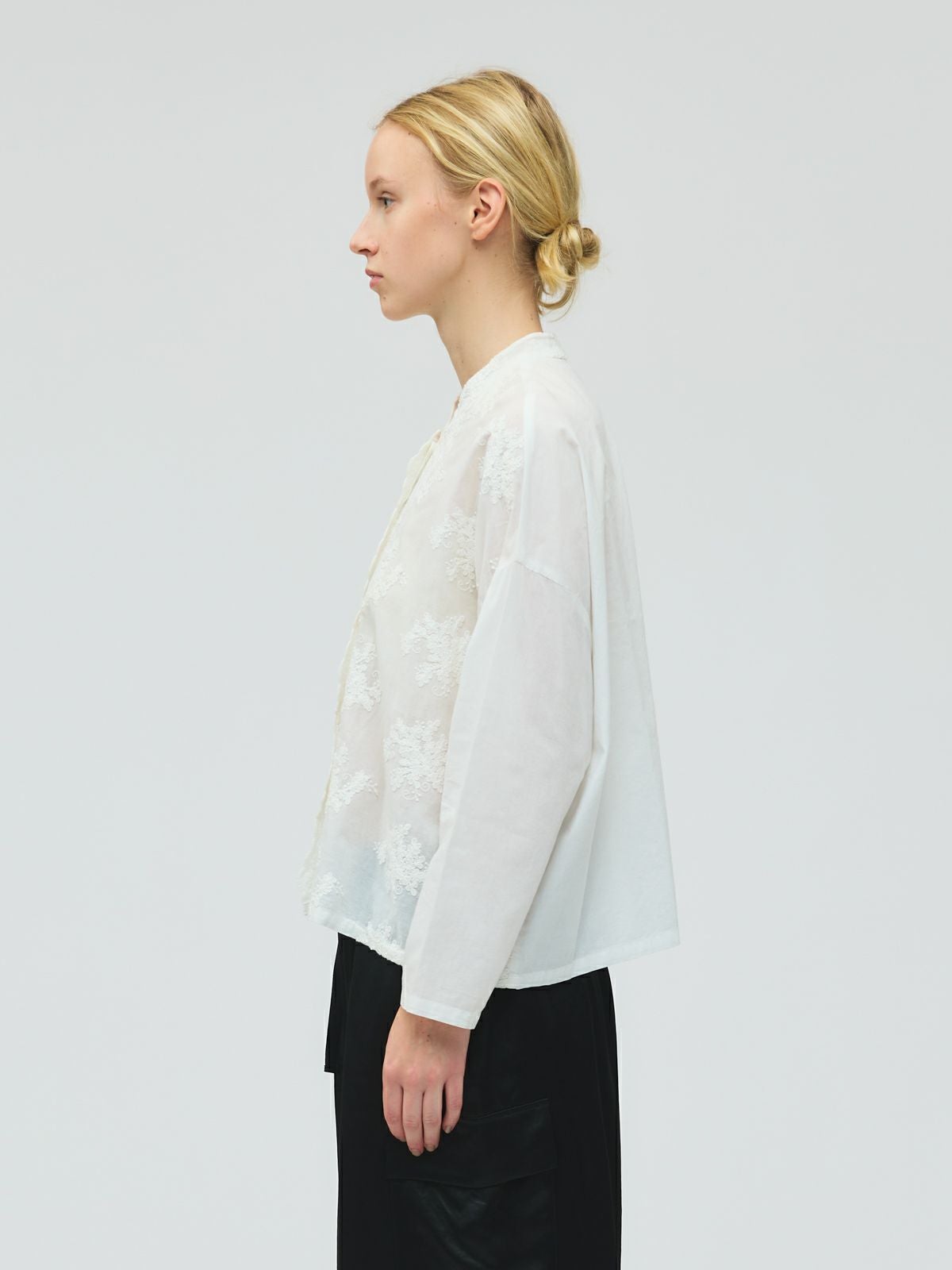 mizuiro ind レーススタンドカラーワイドシャツ｜ MARcourt ONLINE