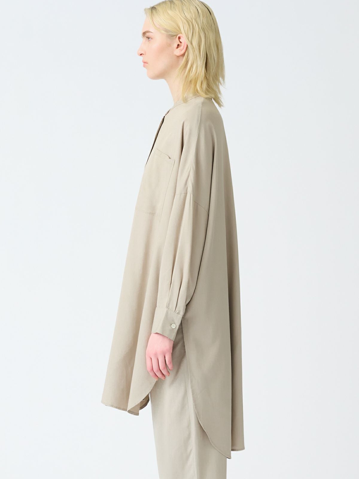 mizuiro ind バンドカラーロングシャツ｜ MARcourt ONLINE STORE
