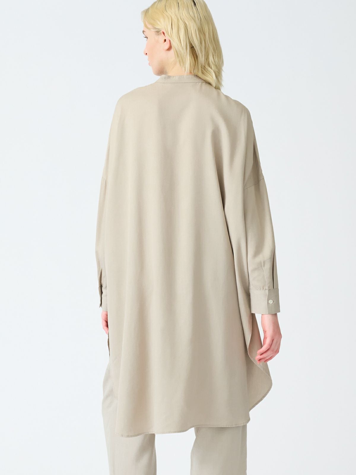 mizuiro ind バンドカラーロングシャツ｜ MARcourt ONLINE STORE