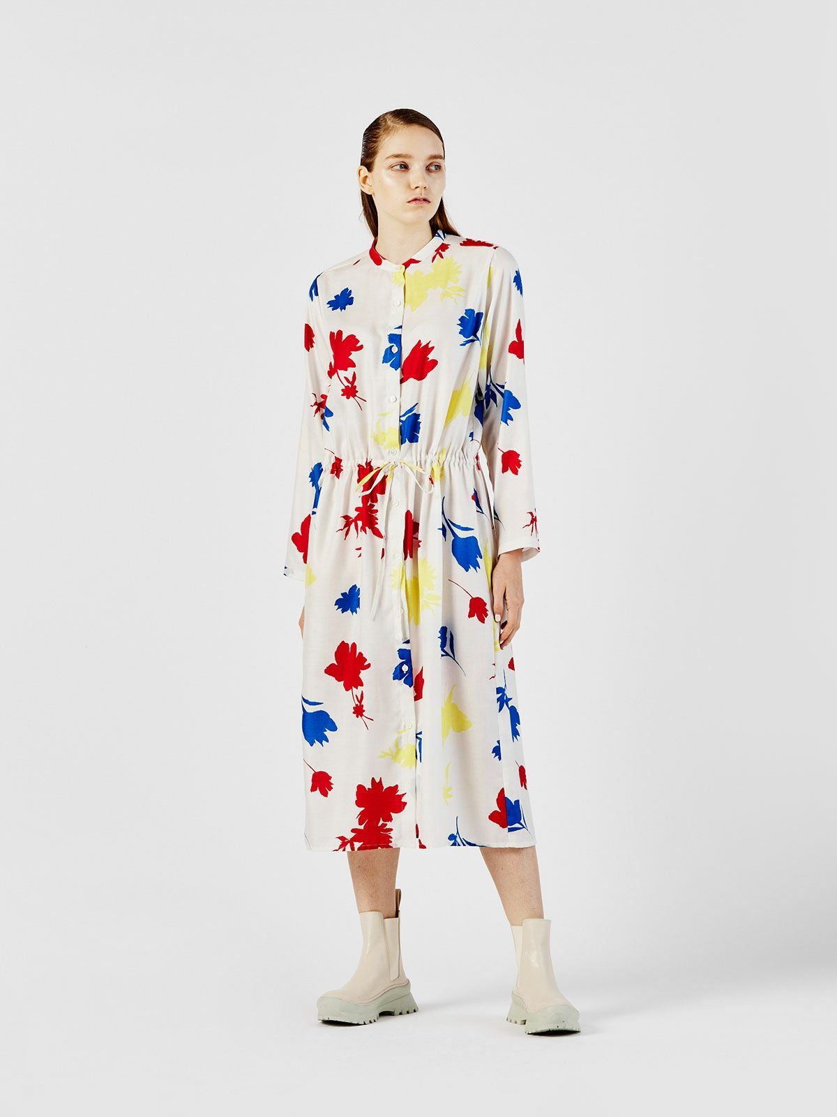 MIDIUMISOLID for Ladies フラワープリントスタンドカラーシャツ
