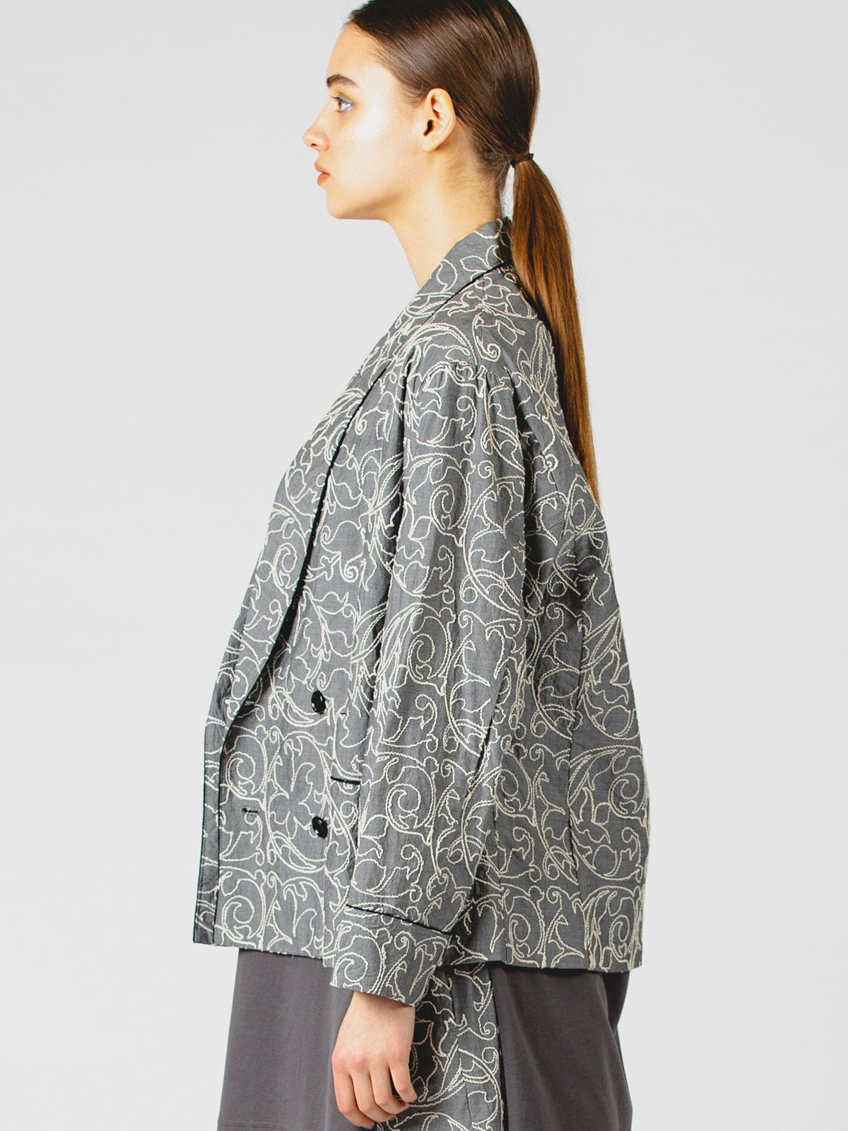 MIDIUMISOLID 刺繍ショールカラージャケット[A]｜ MARcourt ONLINE