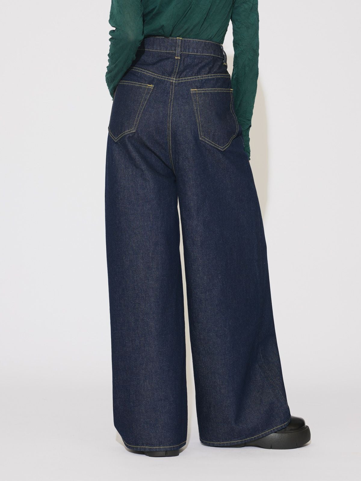 MIDIUMISOLID ハイウエストワイドデニム(インディゴ)｜ MARcourt