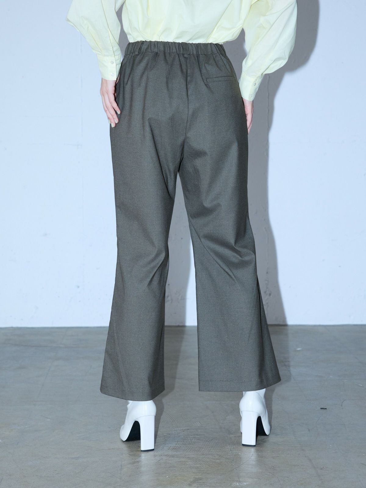 MIDIUMISOLID for Ladies ハイウエストフレアパンツ｜ MARcourt ONLINE