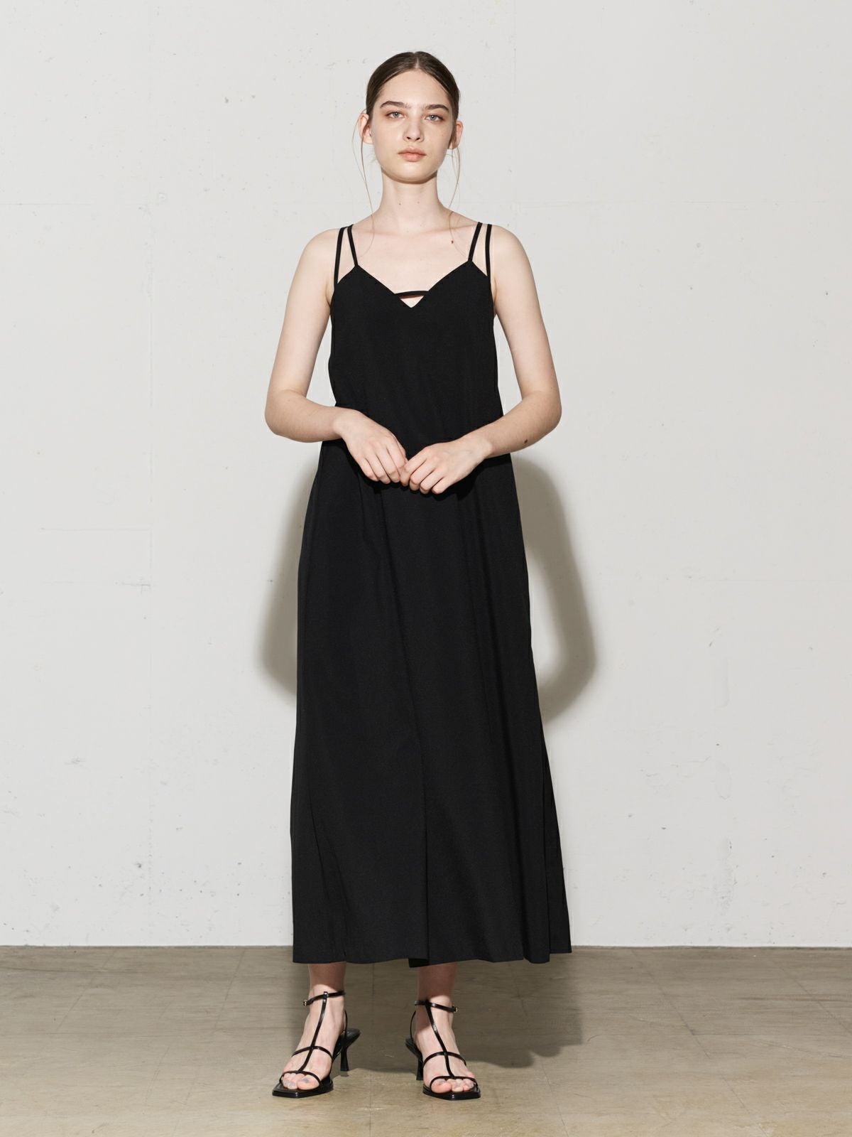 MIDIUMISOLID for Ladies バッククロスキャミソールワンピース[A