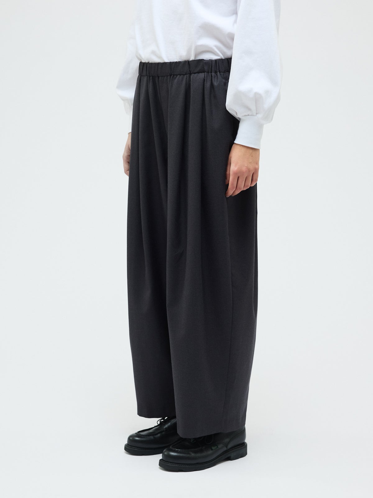 mizuiro ind ワイドタックパンツ｜ MARcourt ONLINE STORE