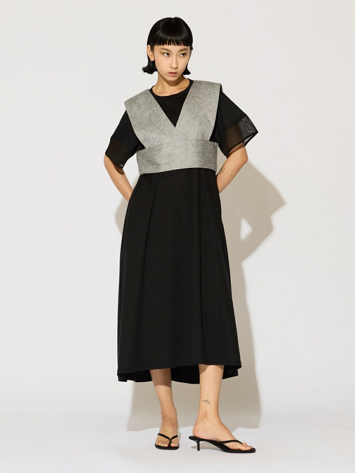 9月14日(月)正午販売終了 ]MIDIUMISOLID for Ladies Vネックビスチェ