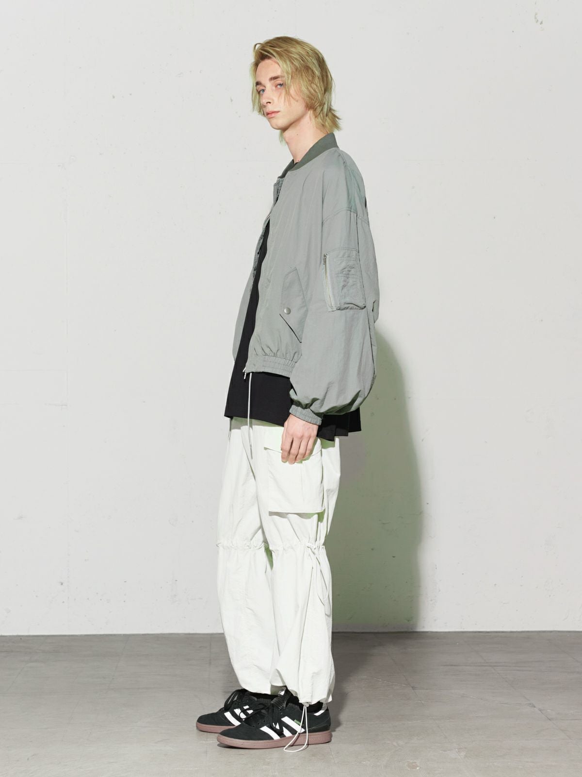 MIDIUMISOLID Men's ナイロンショートボンバージャケット【3-1118