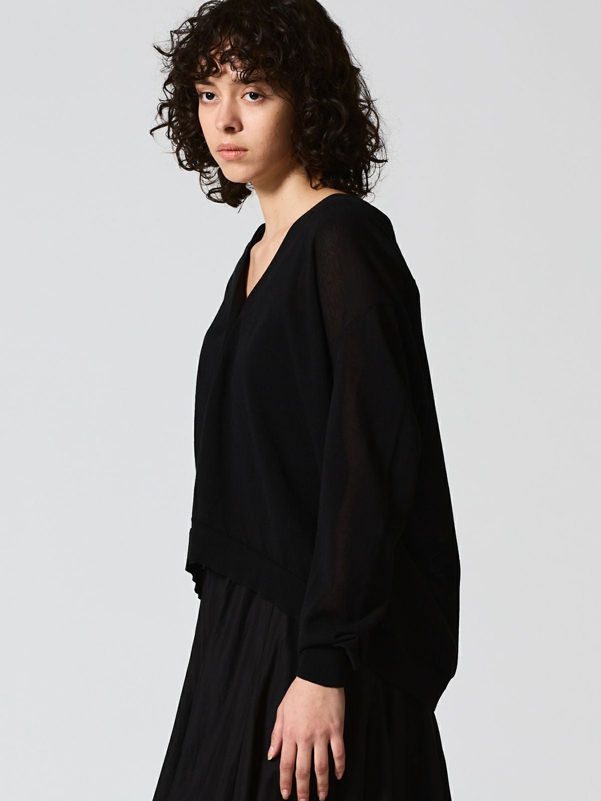 mizuiro ind ハイゲージVネックカーディガン｜ MARcourt ONLINE STORE