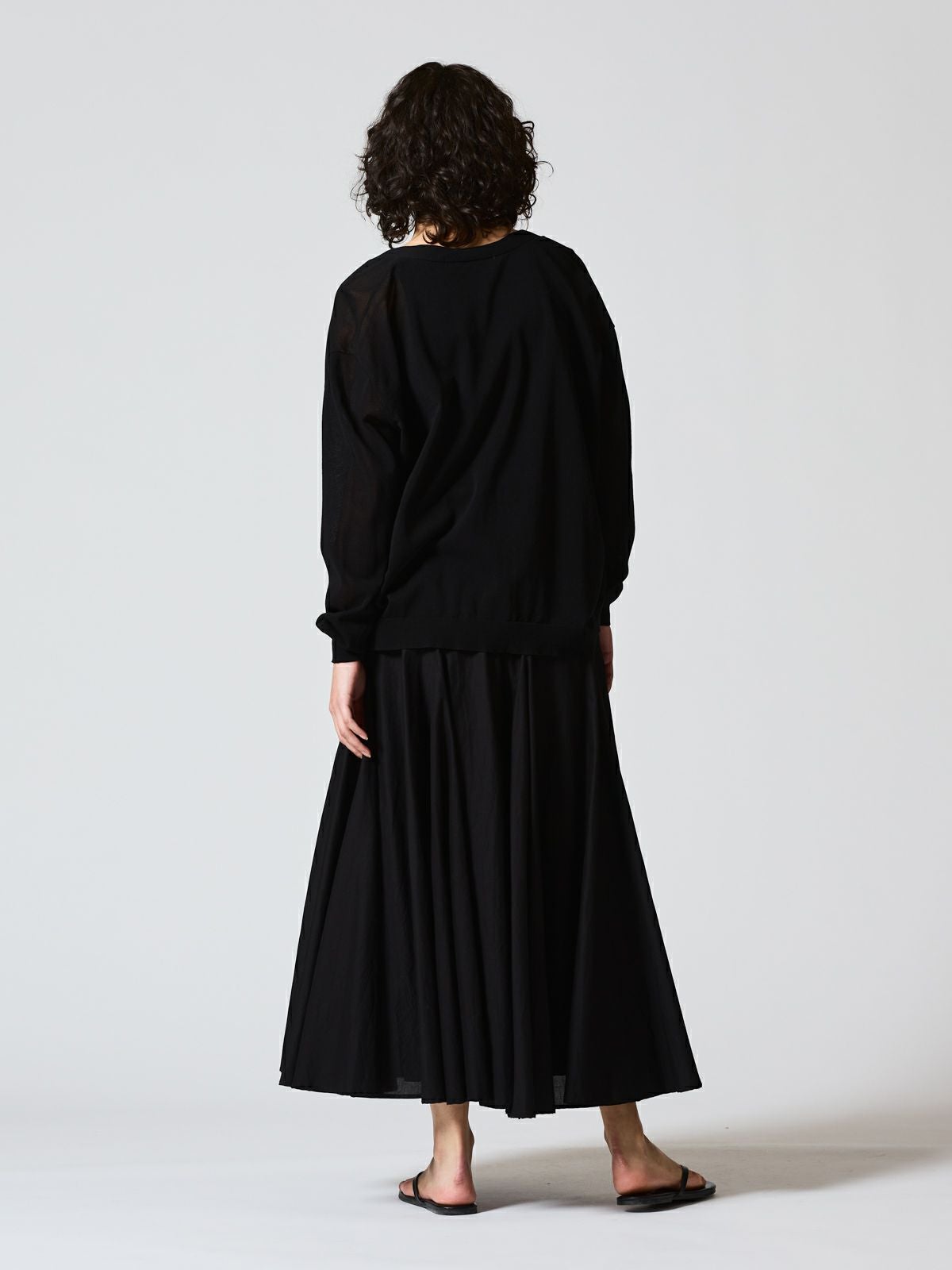 mizuiro ind ハイゲージVネックカーディガン｜ MARcourt ONLINE STORE