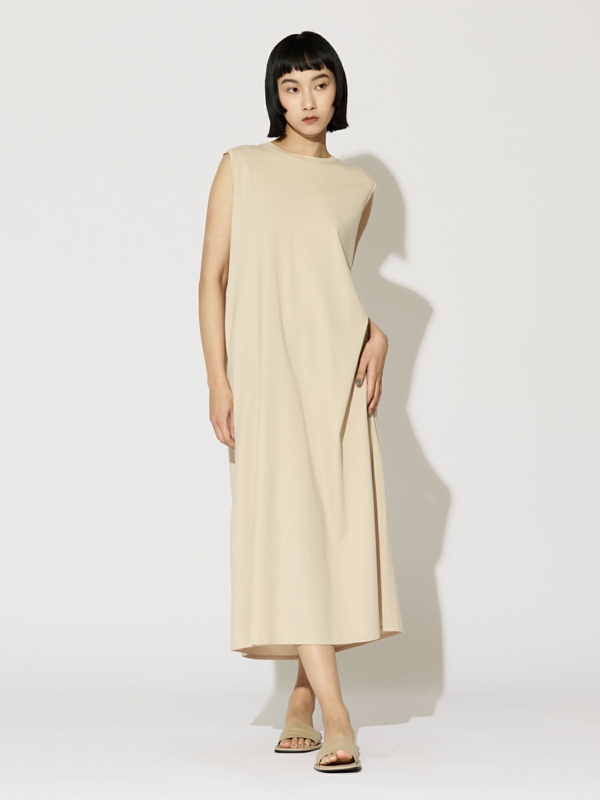 MIDIUMISOLID for Ladies バックタックワンピース[A]｜ MARcourt
