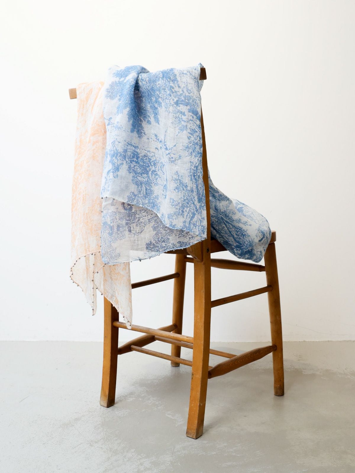 CITRUSペイズリー柄ストール 140x140cm CITRUS ペイズリー柄ストール｜ MARcourt ONLINE STORE - マーコート