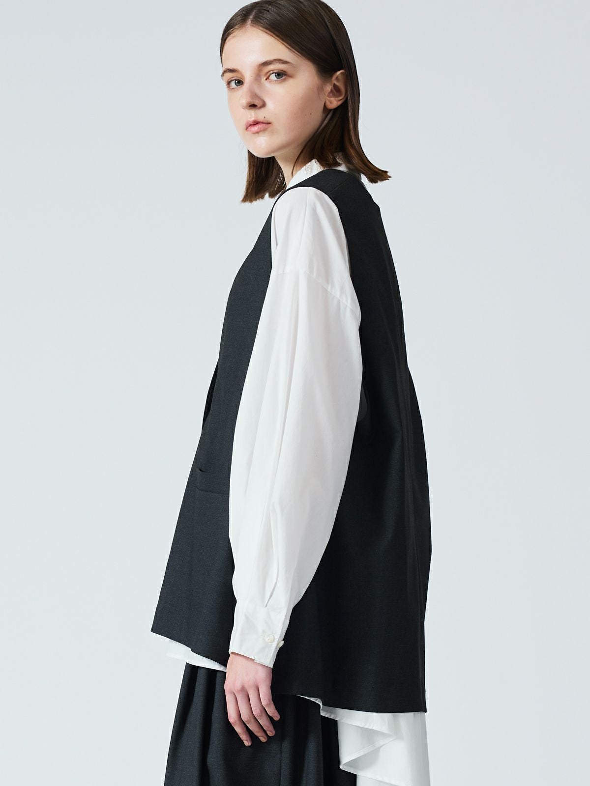 mizuiro ind ディープVネックワイドベスト｜ MARcourt ONLINE STORE