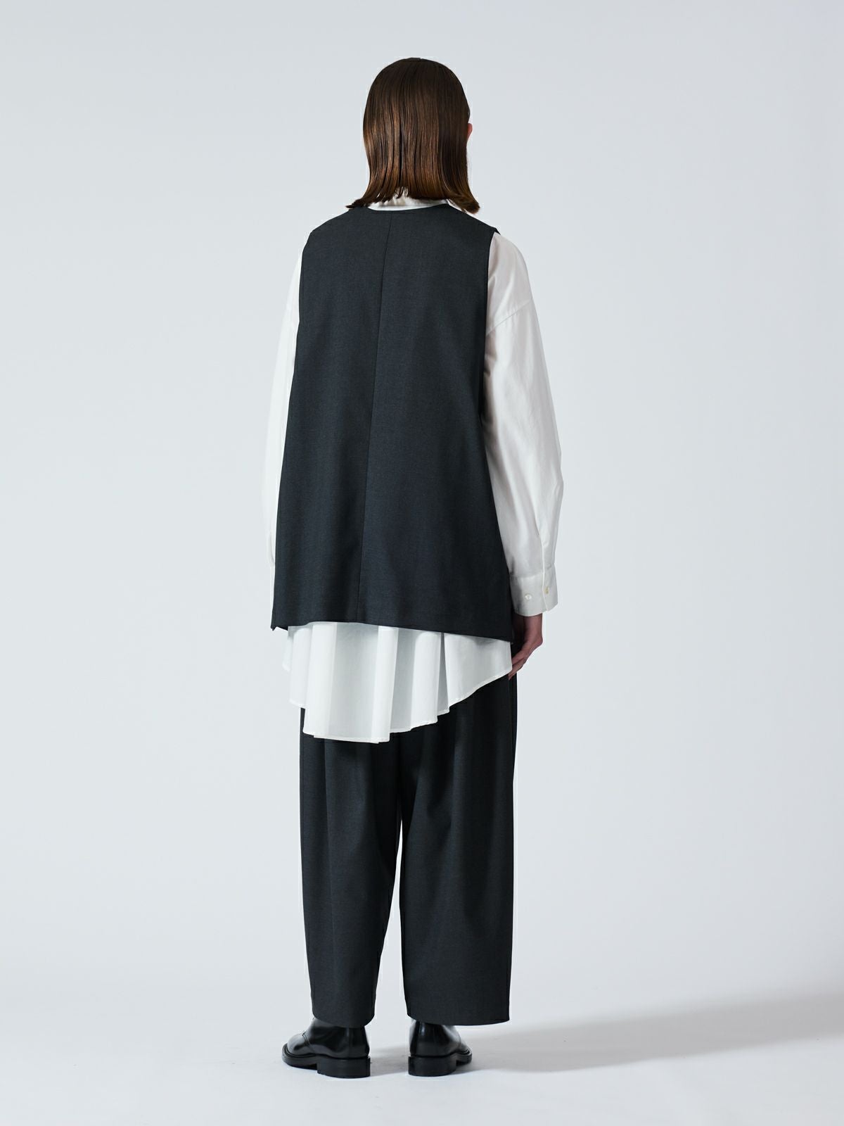 mizuiro ind ディープVネックワイドベスト｜ MARcourt ONLINE STORE