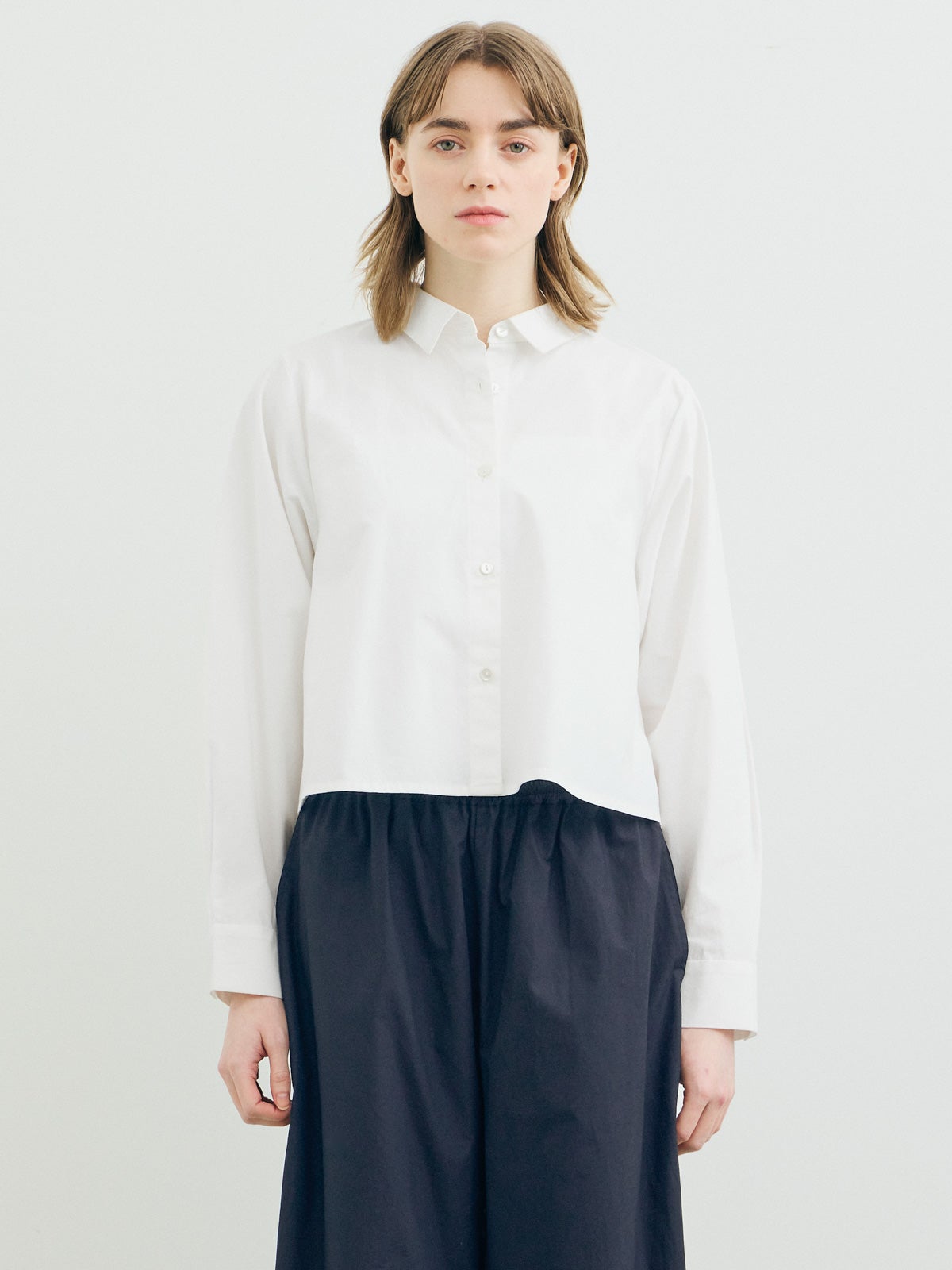 FR】MARMARMAR バックショートフレアシャツ｜ MARcourt ONLINE STORE