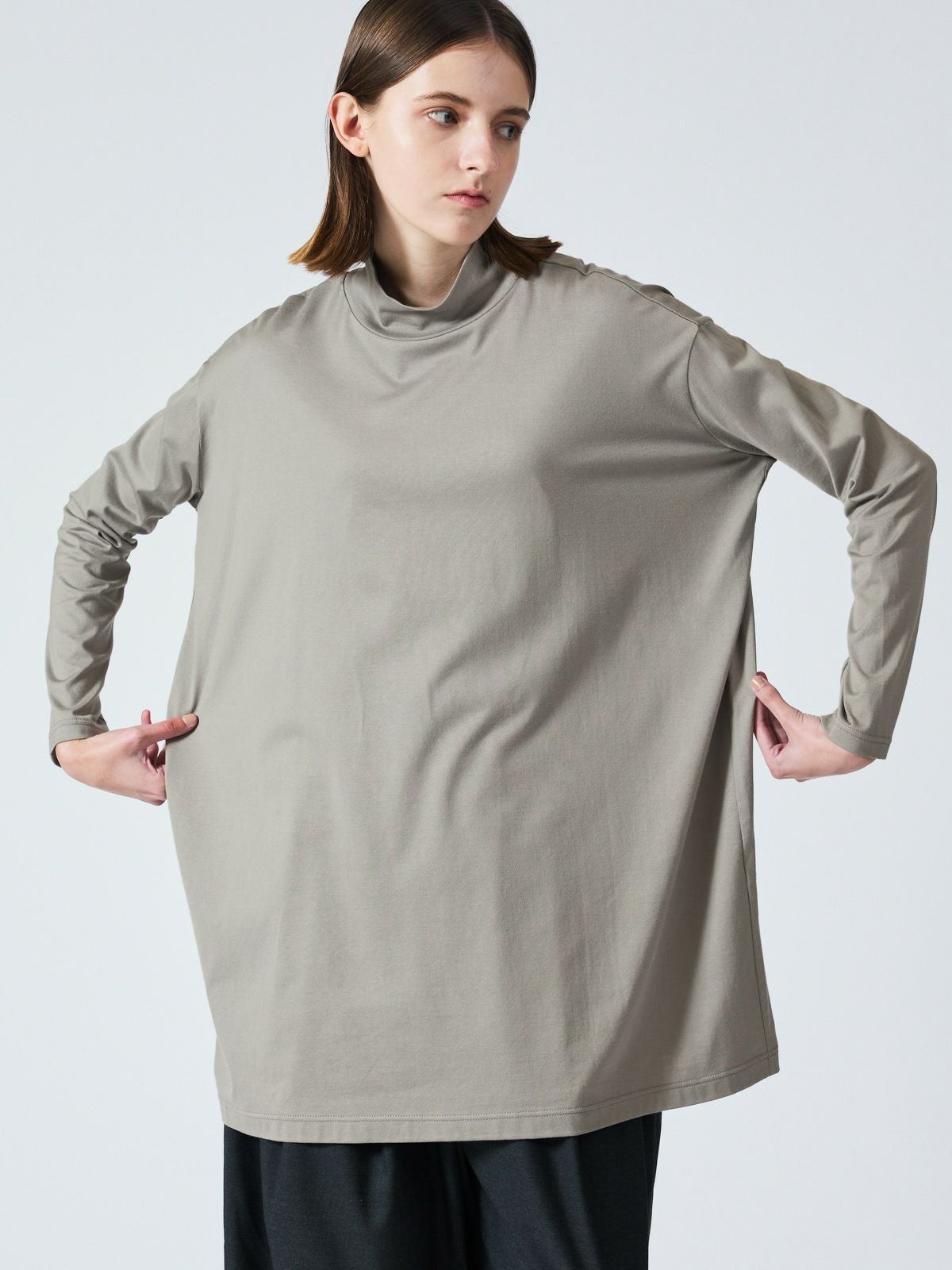 3/9(月)正午販売終了】mizuiro ind ハイネックワイドチュニック