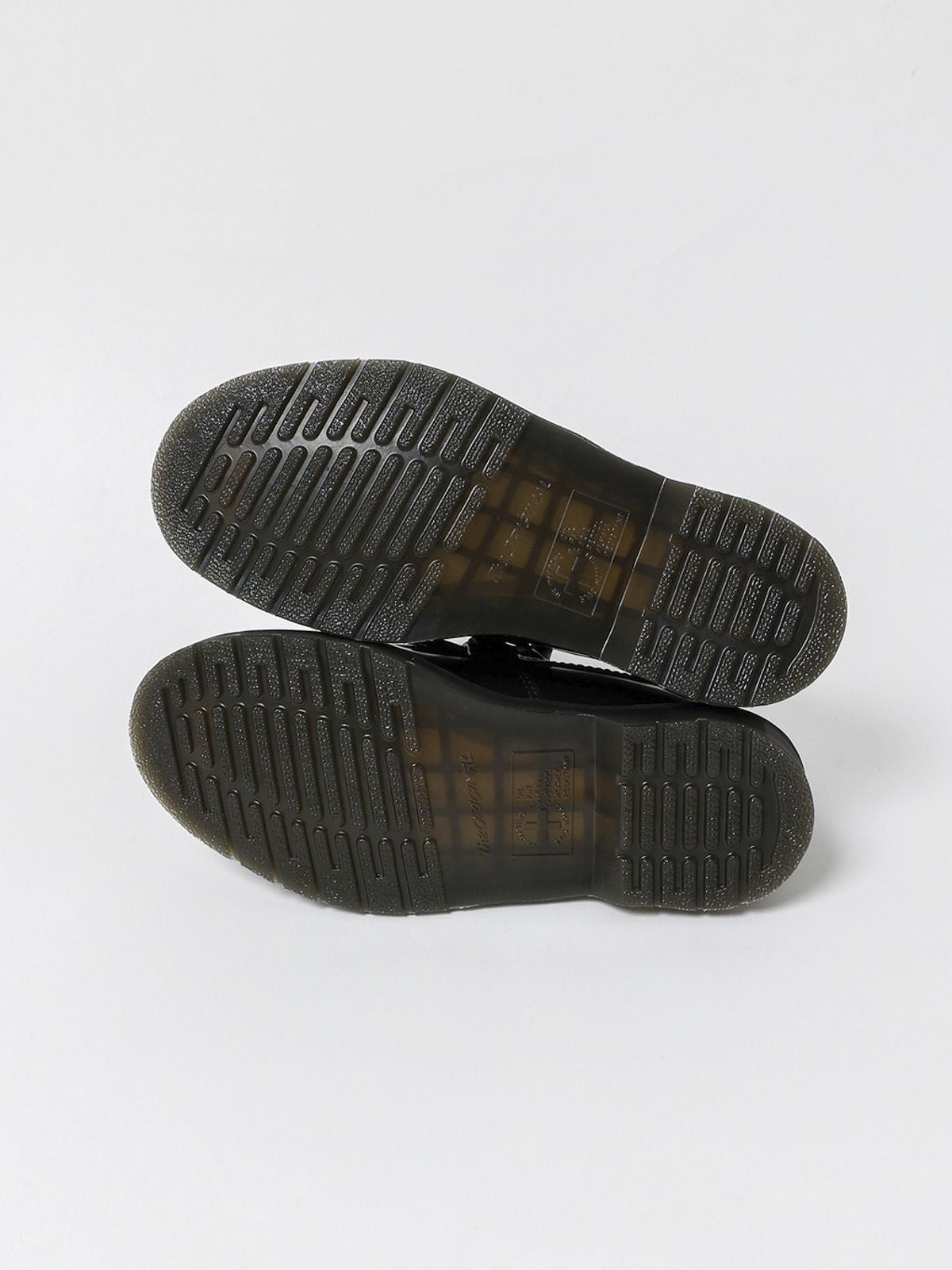 Dr.Martens 32102001 adrian snaffle ローファー(3-8318)｜ MARcourt