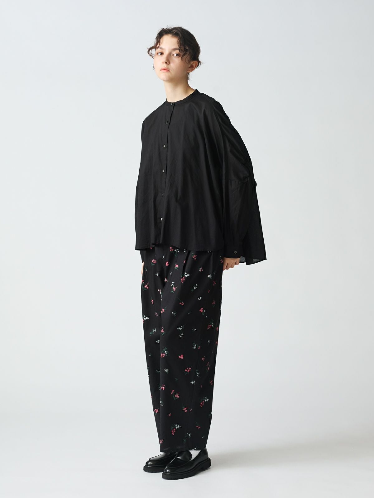 mizuiro ind スモールフラワープリントパンツ｜ MARcourt ONLINE STORE
