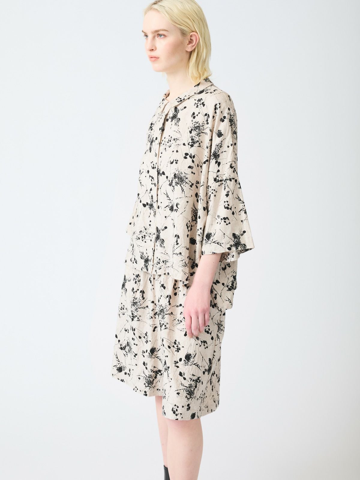 mizuiro ind レーヨンリネンプリントショートパンツ｜ MARcourt ONLINE