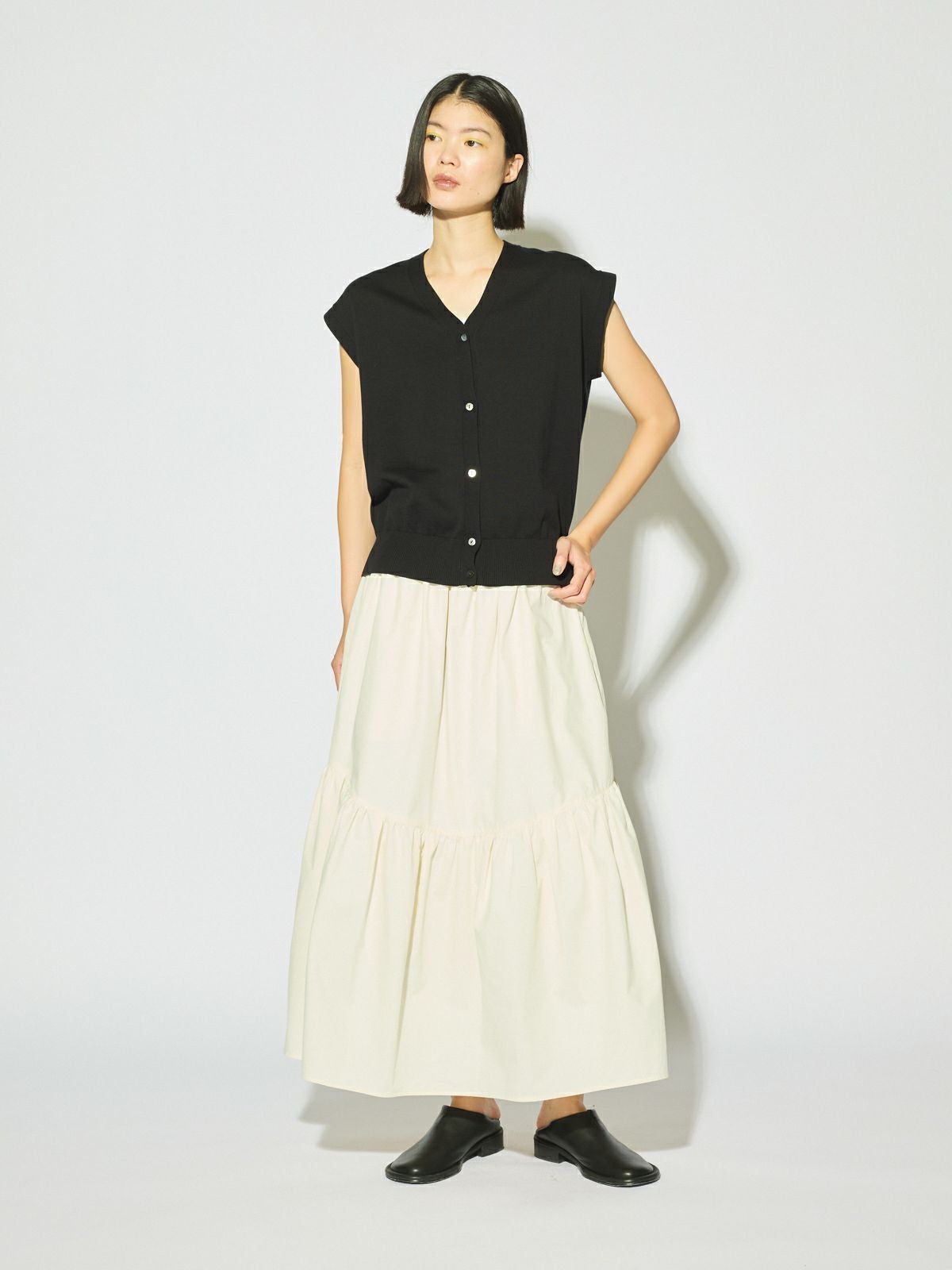 MIDIUMISOLID for Ladies ノースリーブVネックカーディガン[A