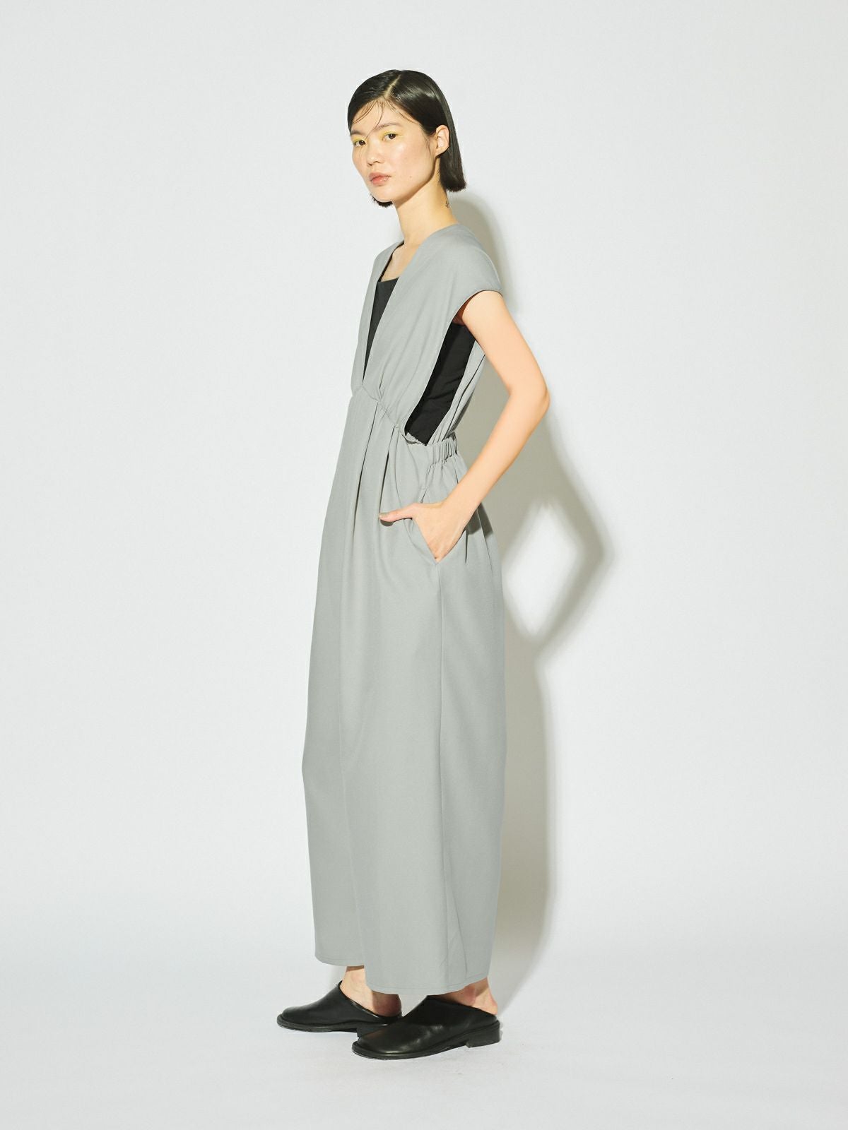 MIDIUMISOLID for Ladies Vネックオールインワン[A]｜ MARcourt ONLINE