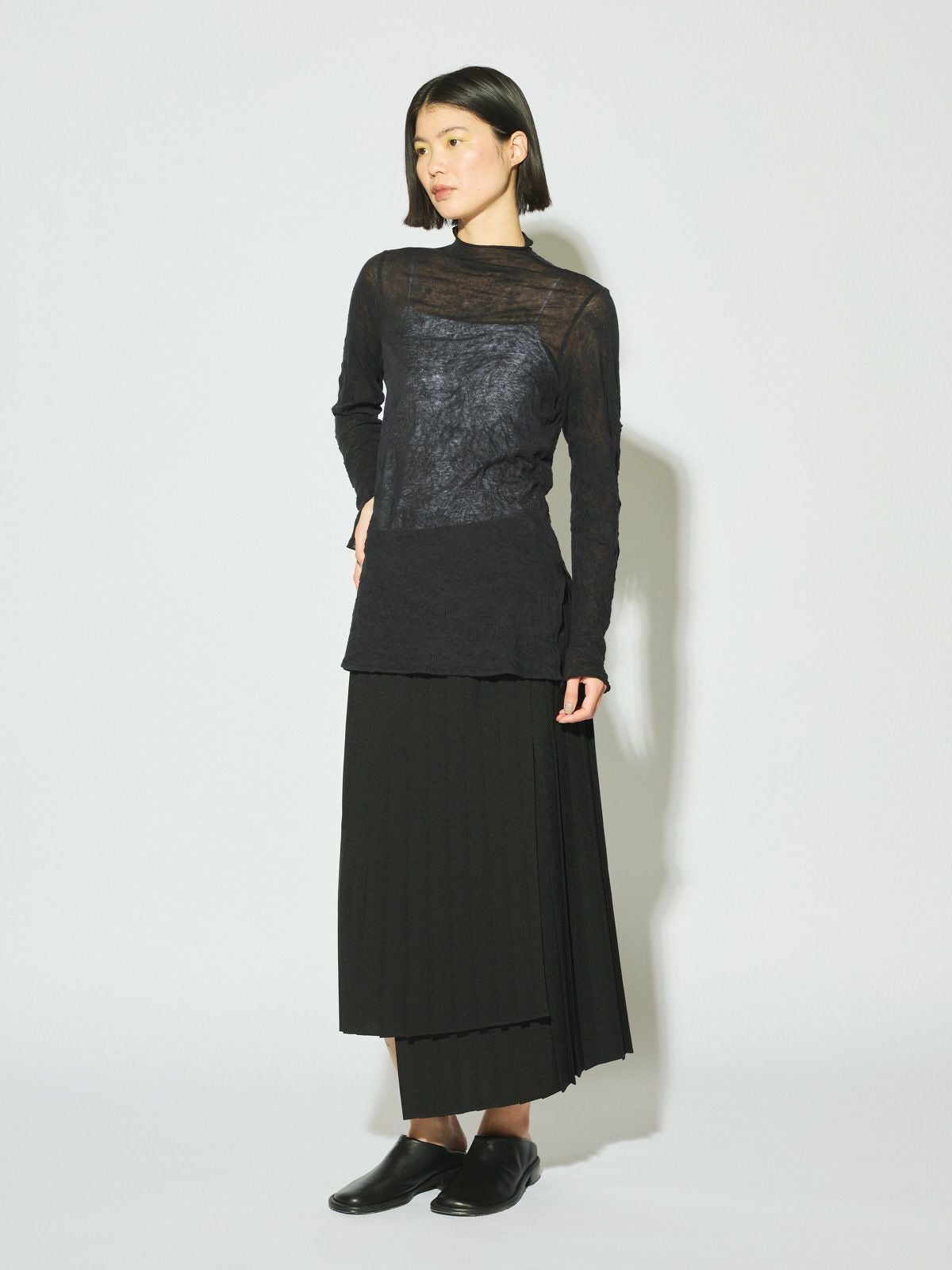 MIDIUMISOLID for Ladies アシンメトリーヘムラッププリーツスカート[A
