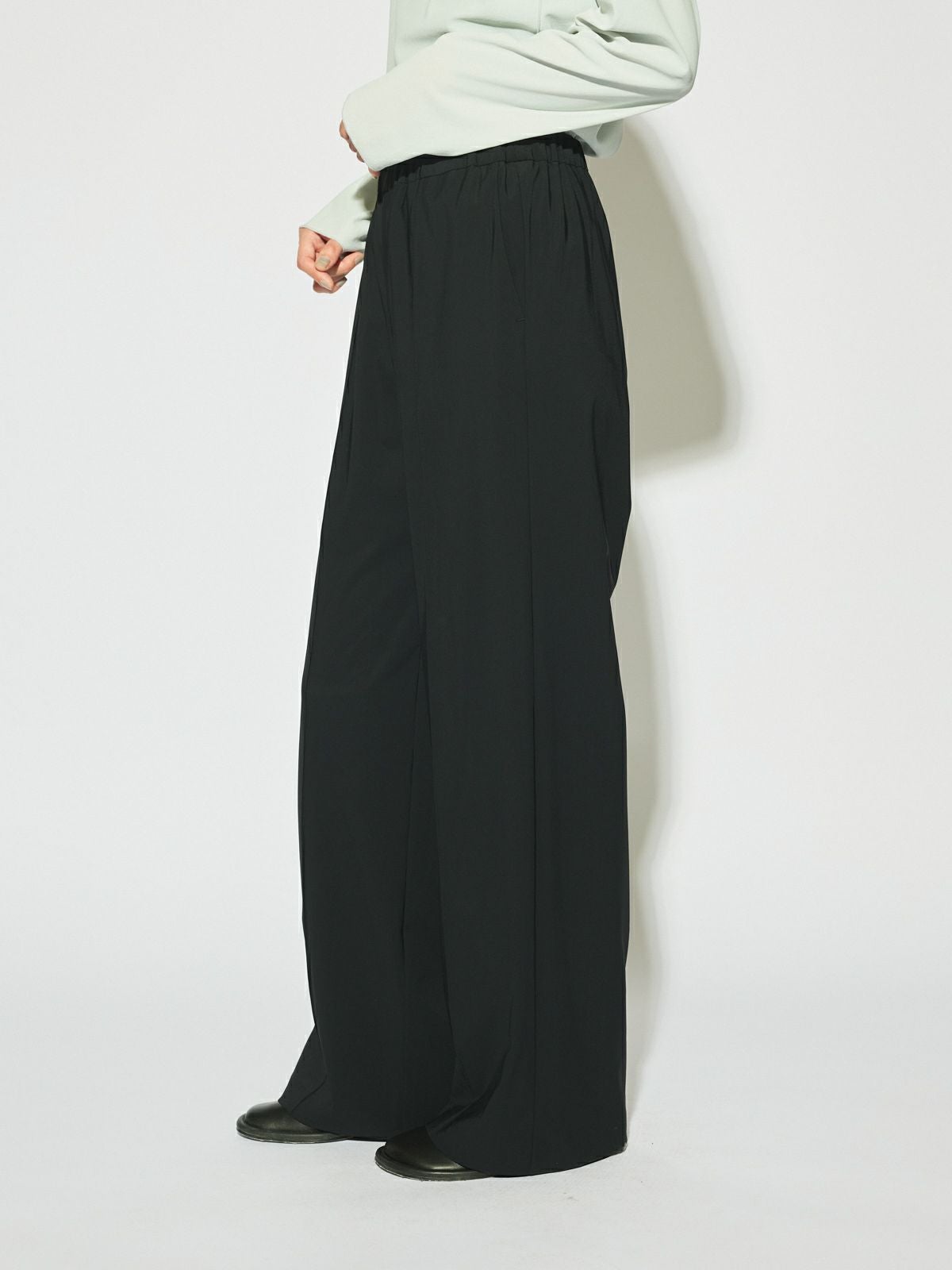 MIDIUMISOLID for Ladies ストレッチストレートパンツ[A]｜ MARcourt
