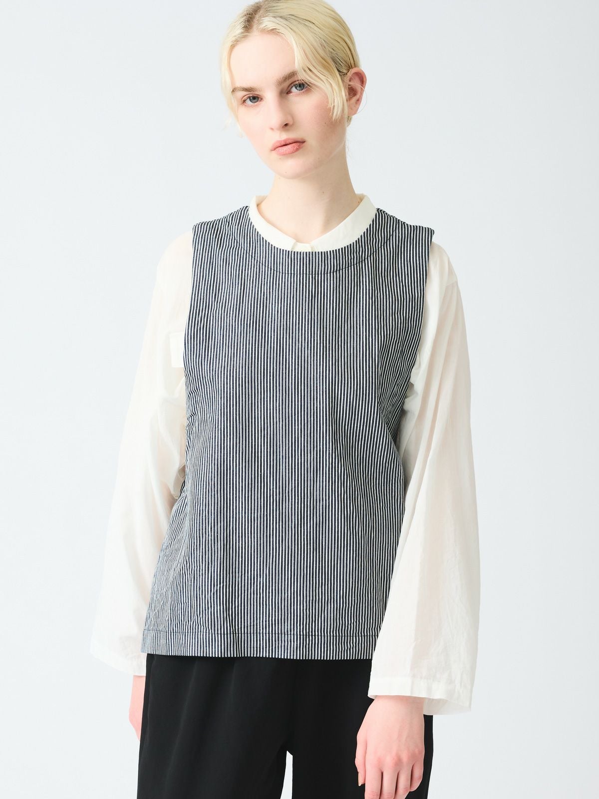 mizuiro ind ヒッコリークルーネックショートベスト｜ MARcourt ONLINE