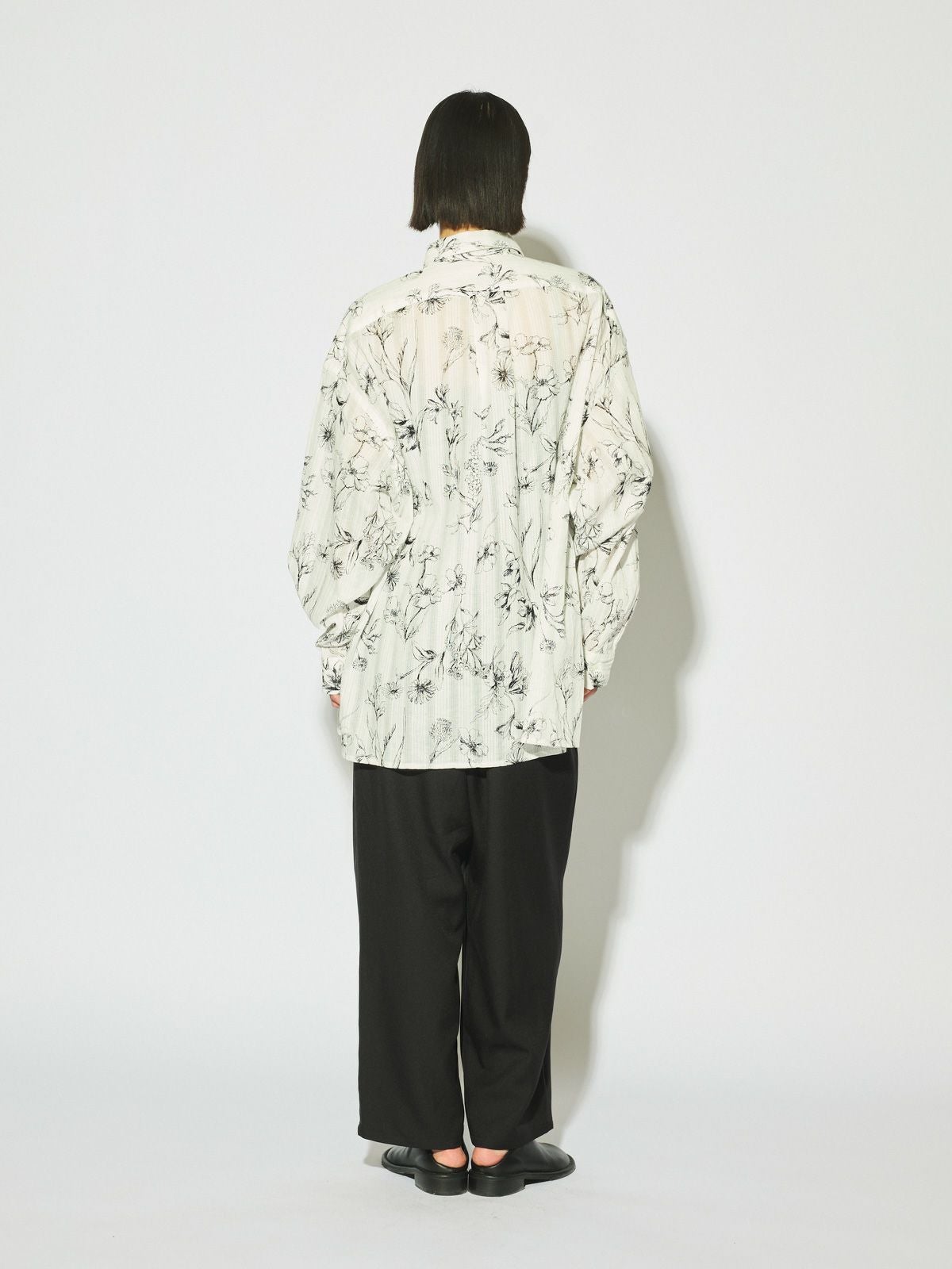 MIDIUMISOLID for Ladies タックワイドイージーパンツ｜ MARcourt