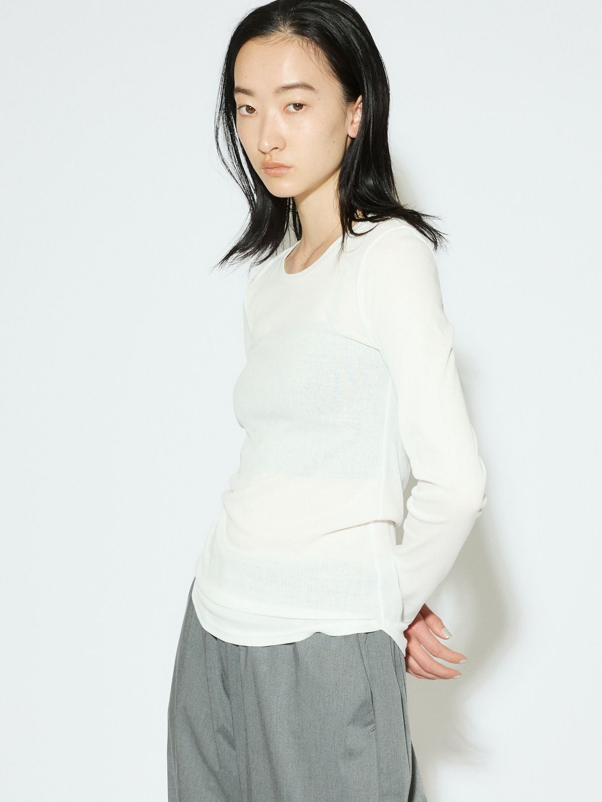 MIDIUMISOLID ミディウミソリッド クリンクル加工 グレー 長袖ニット MIDIUMISOLID for Ladies ロングスリーブトップス[A]｜ MARcourt