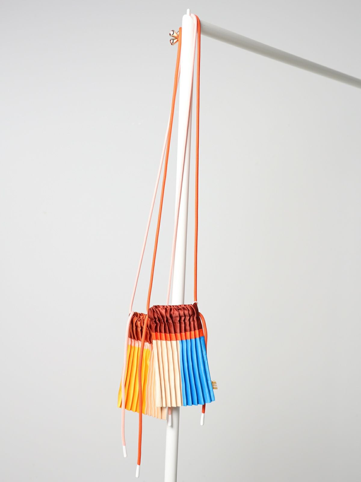 MULTITUDES MINI BAG ボディミニバッグ【3-8011】｜ MARcourt ONLINE