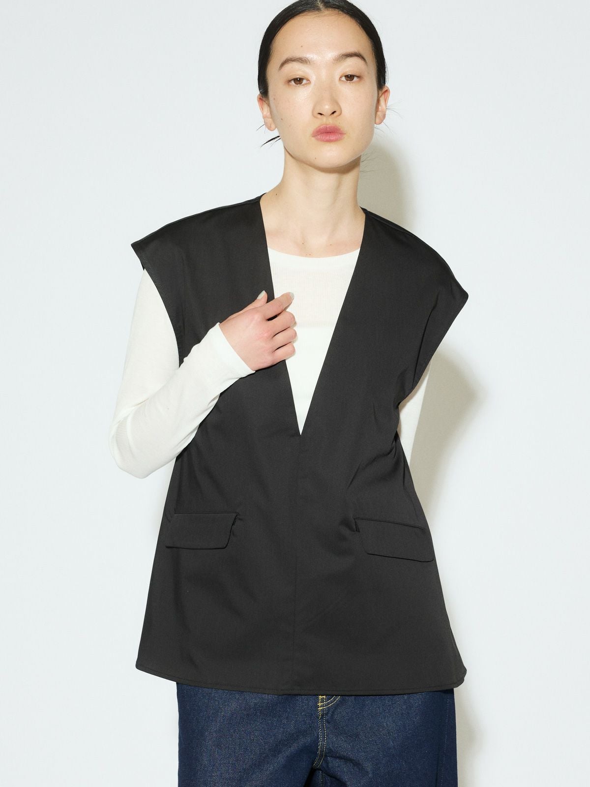 MIDIUMISOLID for Ladies Vネックノースリーブプルオーバー[A
