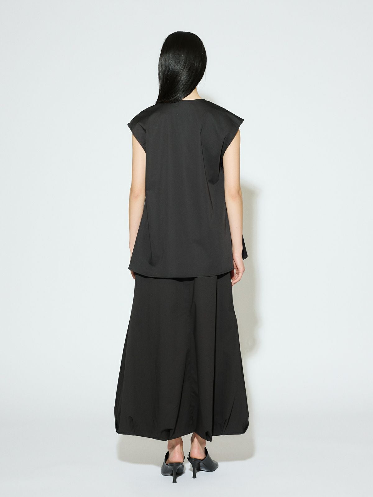 MIDIUMISOLID for Ladies Vネックノースリーブプルオーバー[A