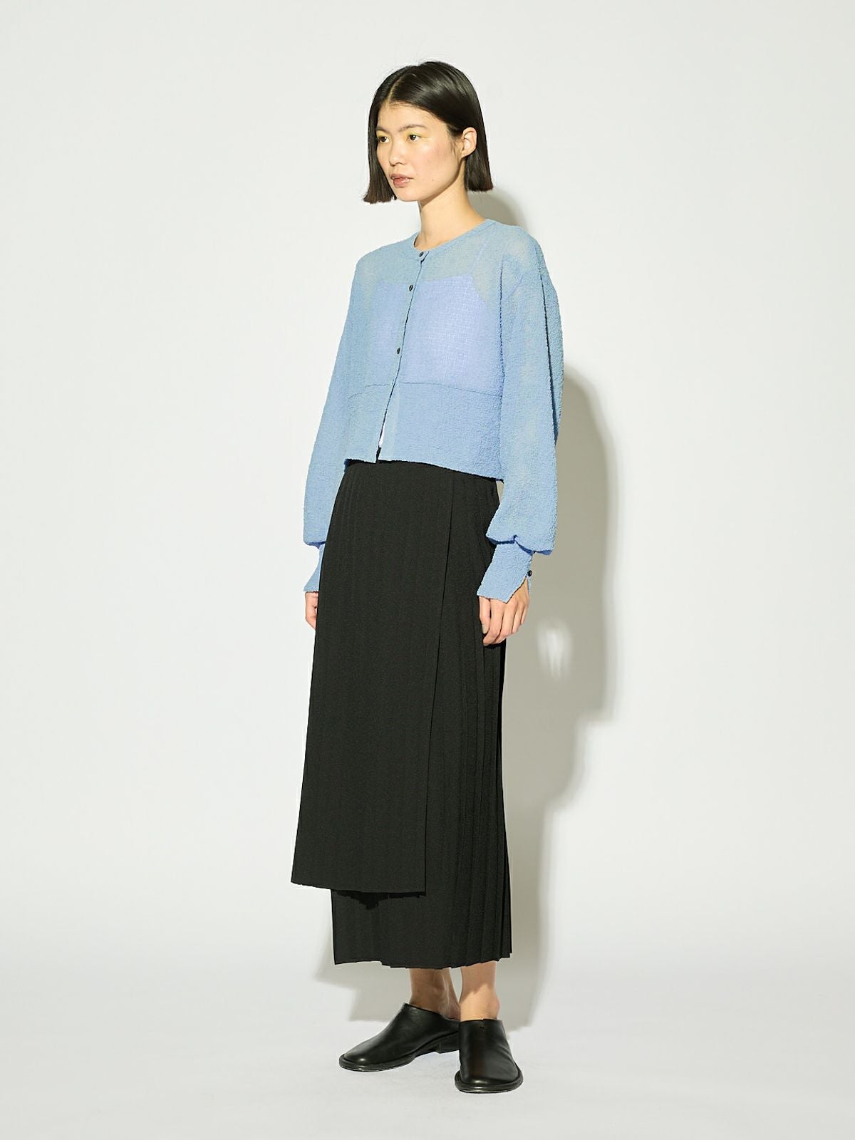 MIDIUMISOLID for Ladies シアークルーネックショートカーディガン[A