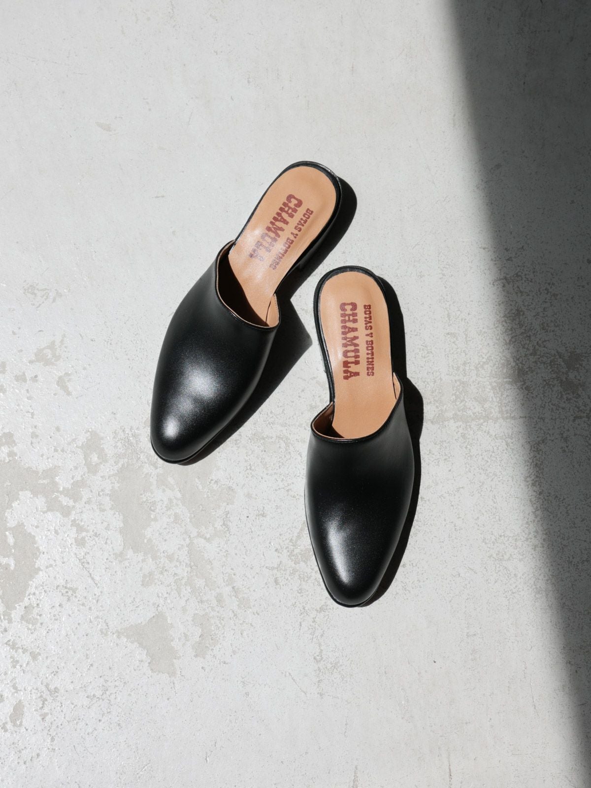 CHAMULA レザースリッポンサンダル Corbusier【3-8292】｜ MARcourt