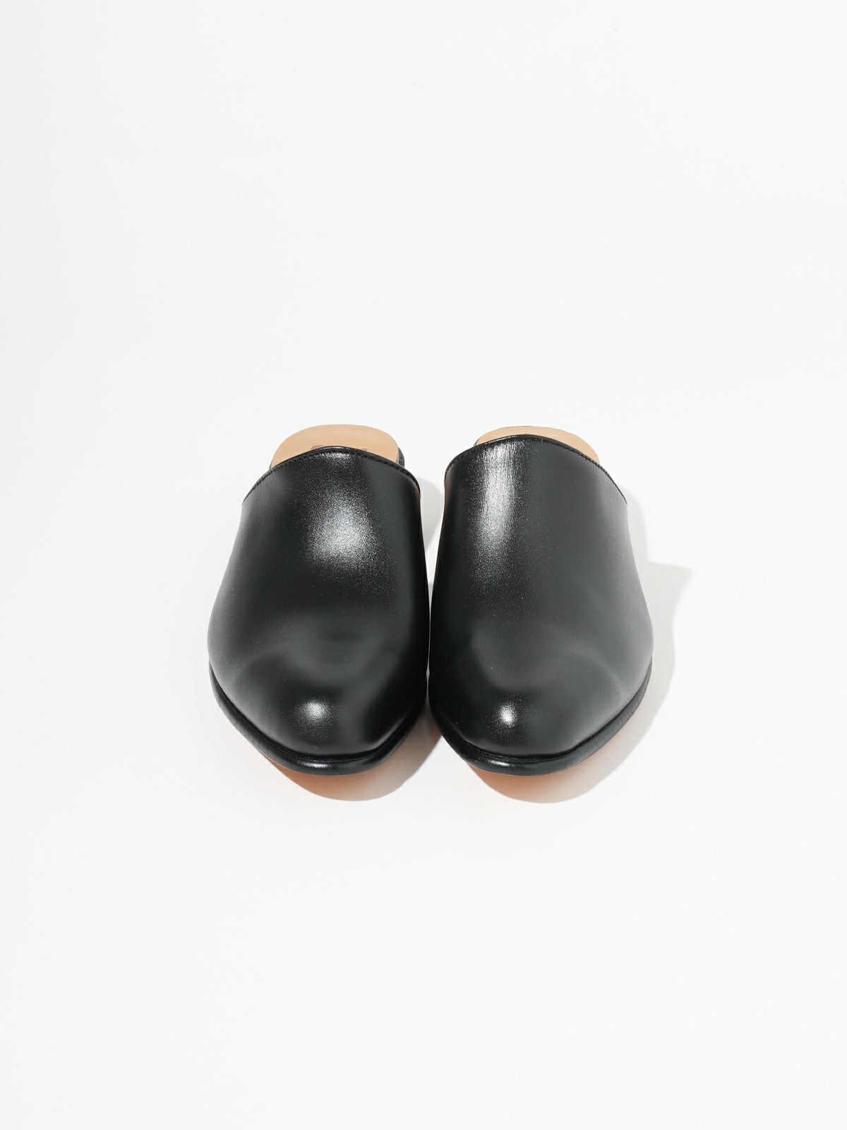 美品 CHAMULA レザースリッポン 編みこみ 黒27.5cm(U8.5) CHAMULA レザースリッポンサンダル Corbusier【3-8292】｜ MARcourt