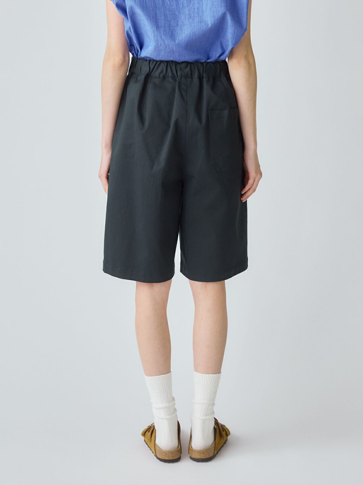 9月14日(月)正午販売終了 ]MidiUmi タックショートパンツ｜ MARcourt