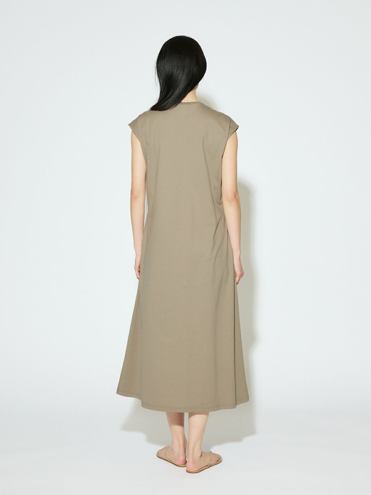 MIDIUMISOLID for Ladies サイドタックフレアワンピース[A]｜ MARcourt