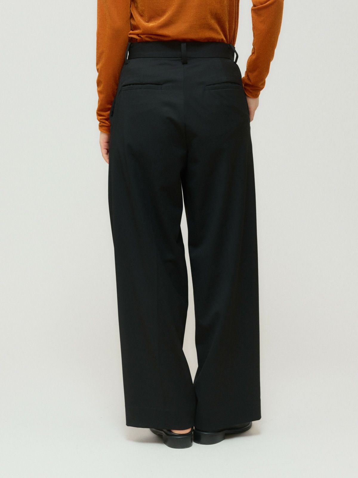 ふてね MIDIUMISOLID for Ladies ストレートスラックス｜ MARcourt ONLINE
