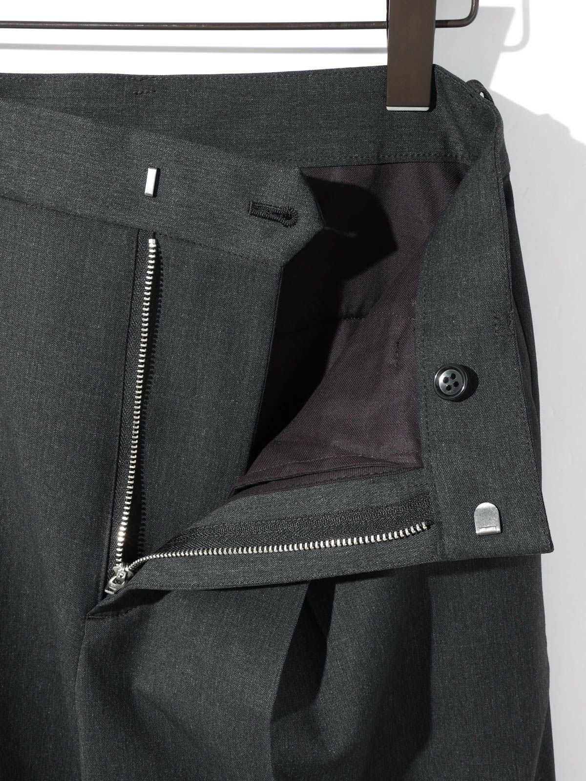 MIDIUMISOLID for Ladies ストレートスラックス｜ MARcourt ONLINE