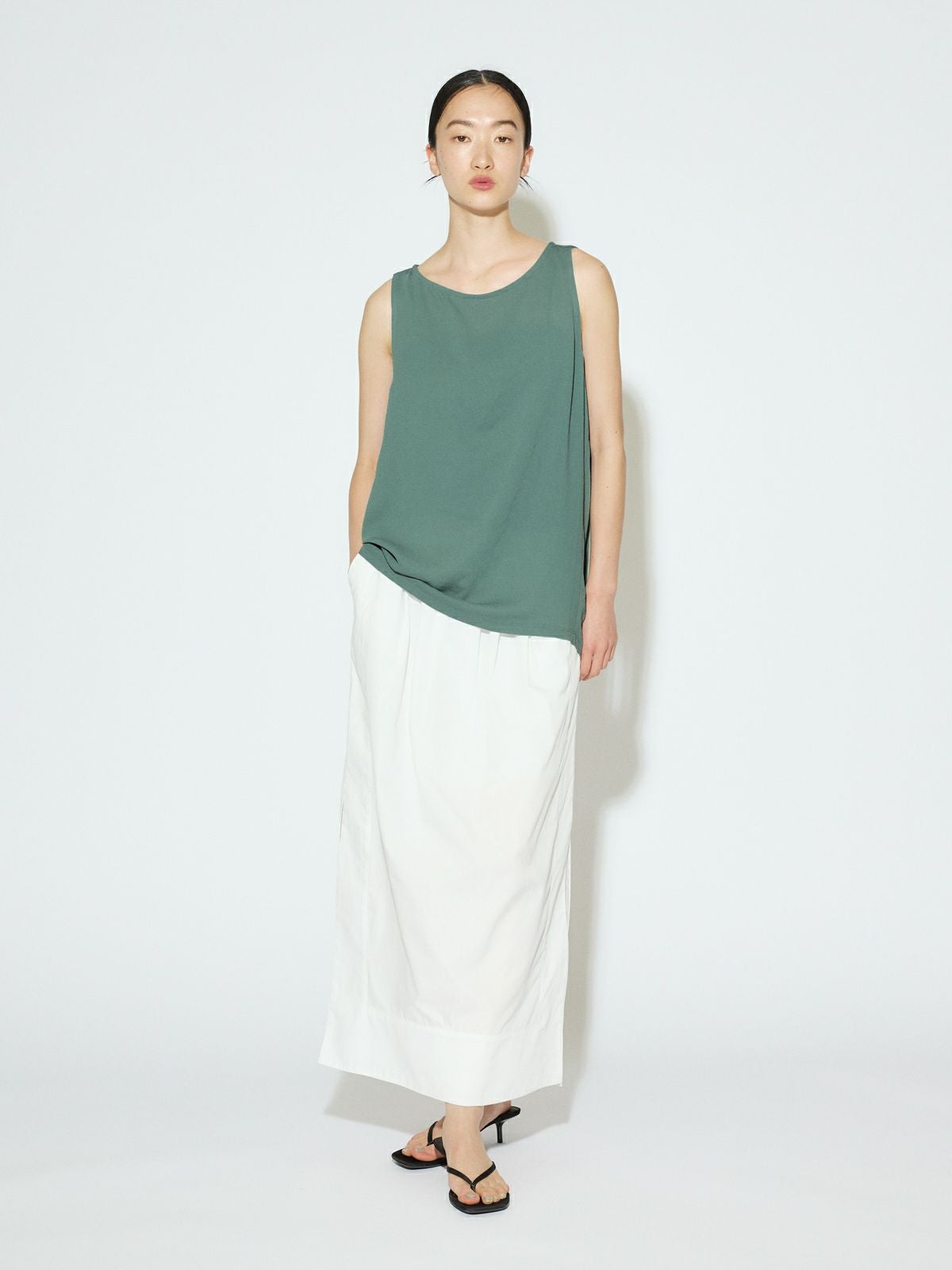 ほはだ MIDIUMISOLID for Ladies ノースリーブタックワイドプルオーバー[A