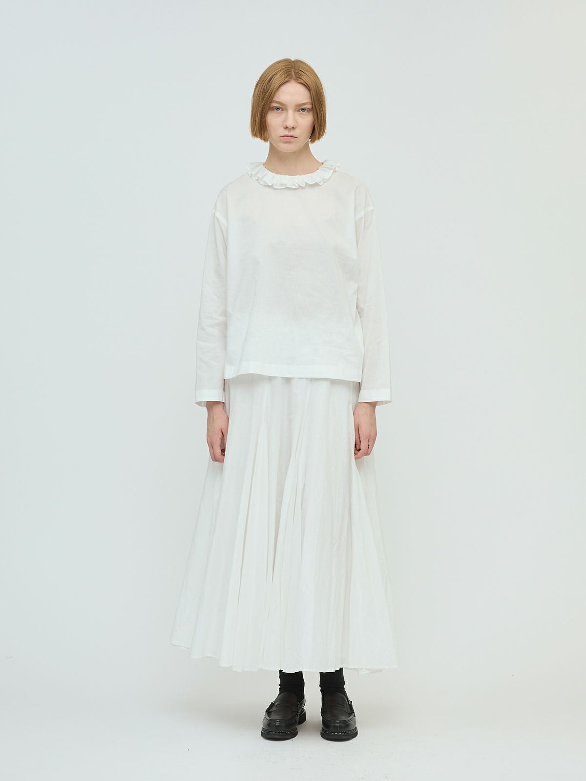 mizuiro ind フリルカラープルオーバーシャツ｜ MARcourt ONLINE STORE