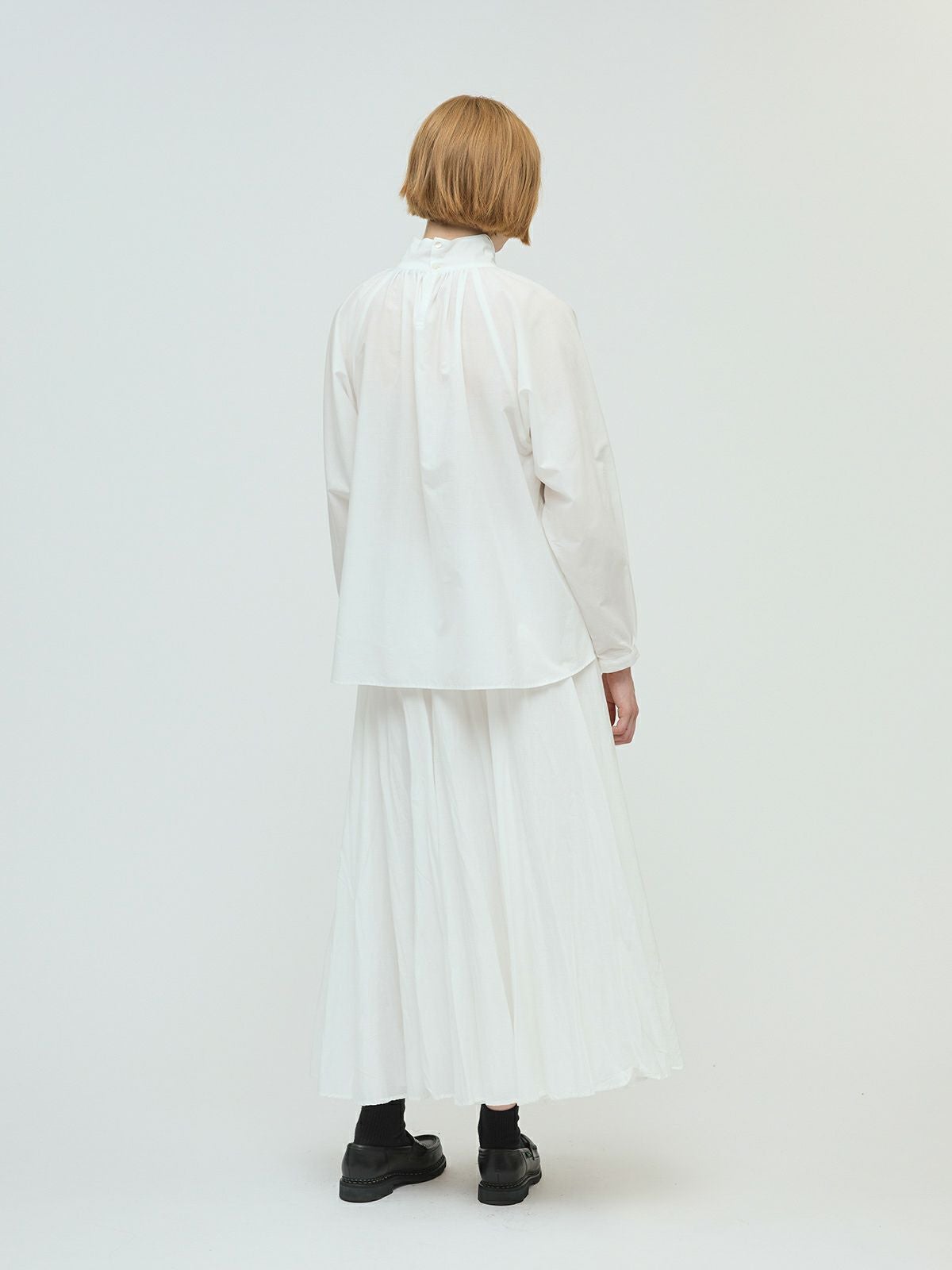 mizuiro ind スタンドシャツカラーギャザーシャツ｜ MARcourt ONLINE