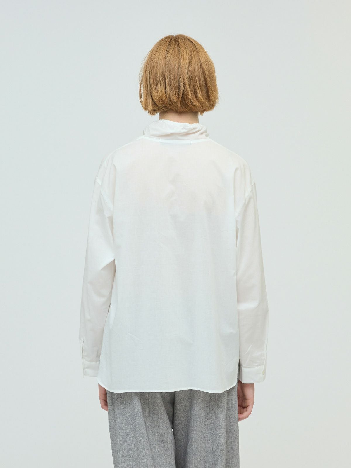 mizuiro ind ギャザースタンドカラーシャツ｜ MARcourt ONLINE STORE