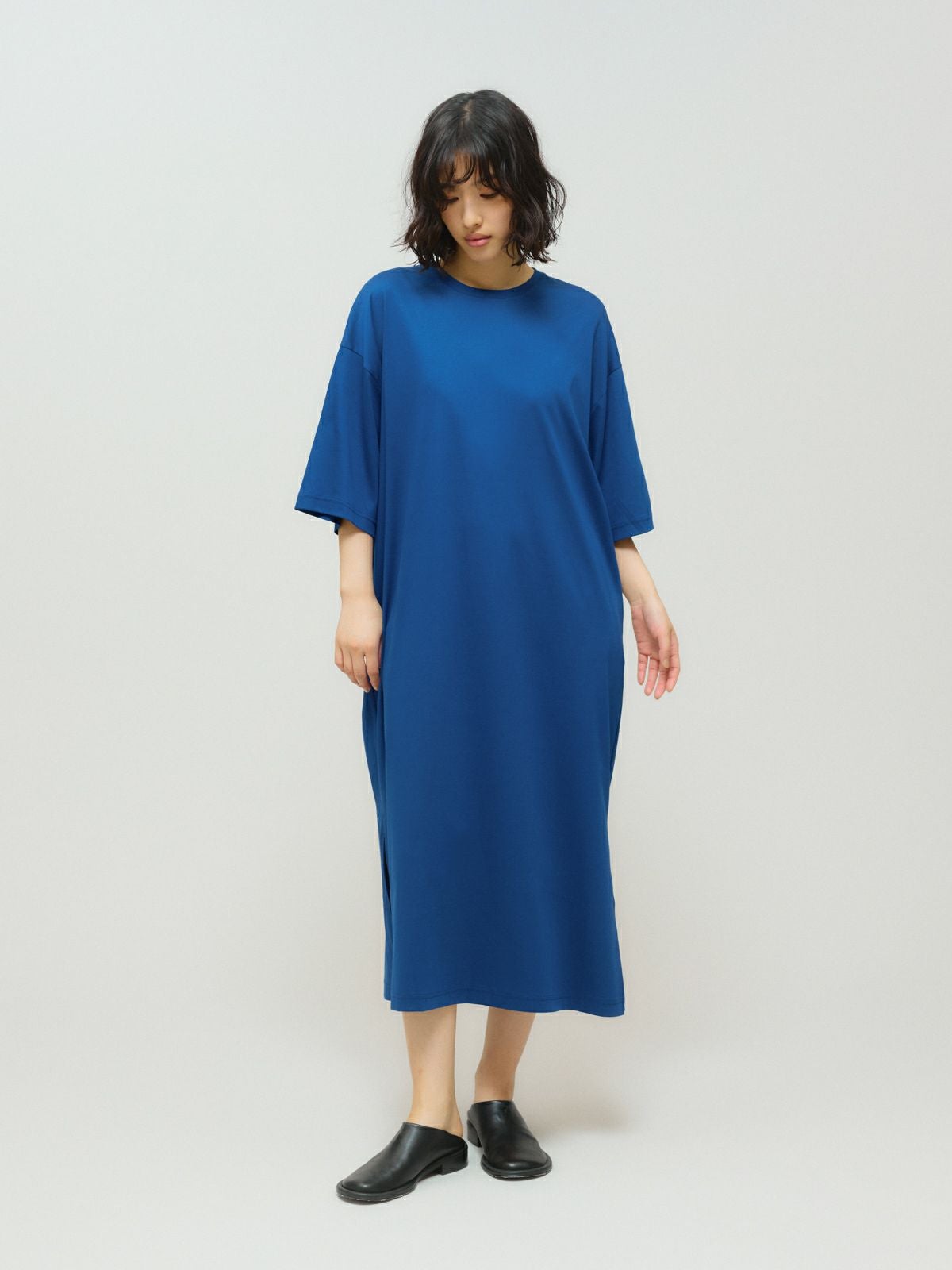 MIDIUMISOLID for Ladies リラックススリットワンピース[A]｜ MARcourt