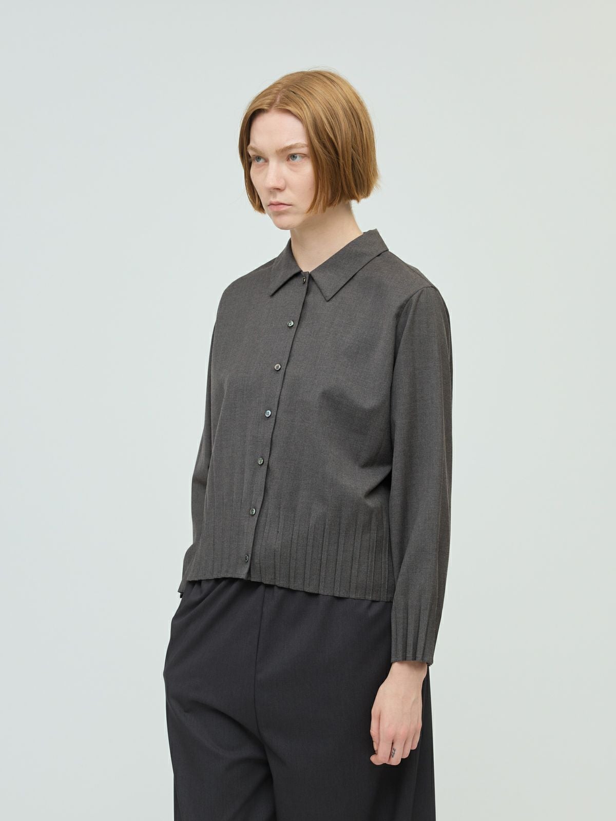 mizuiro ind プリーツヘムシャツ｜ MARcourt ONLINE STORE