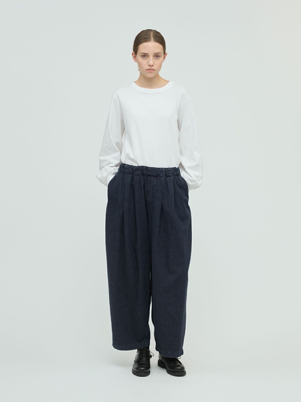 mizuiro ind デニムタックワイドパンツ｜ MARcourt ONLINE STORE