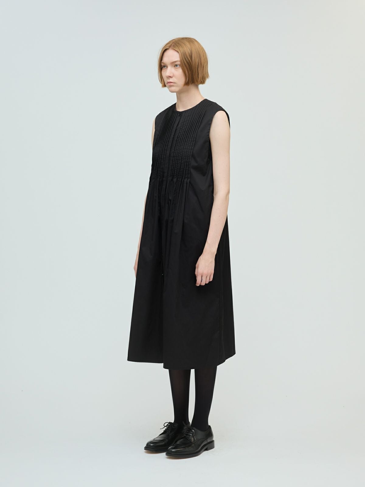 mizuiro ind クルーネックピンタックワンピース｜ MARcourt ONLINE