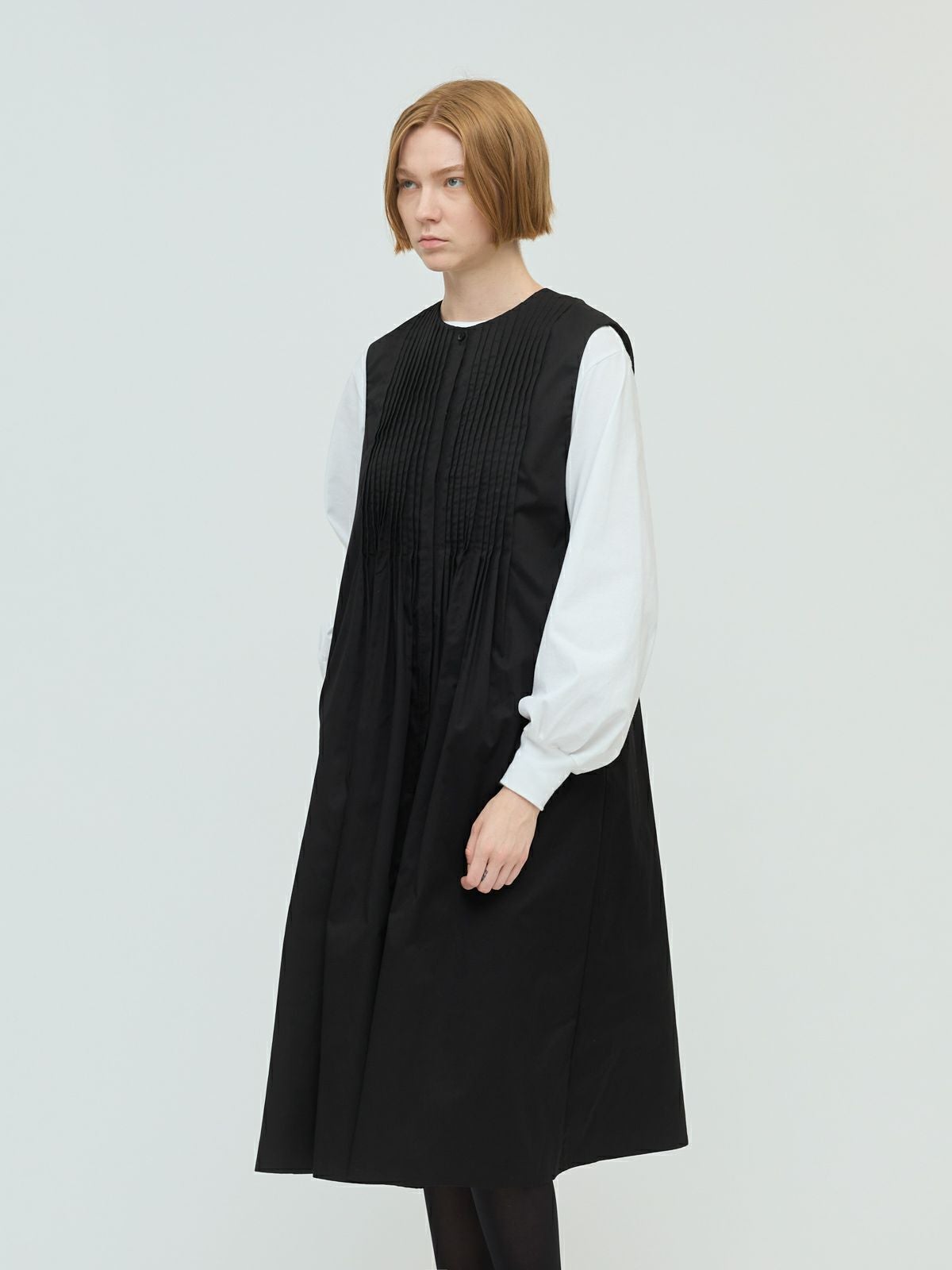 mizuiro ind クルーネックピンタックワンピース｜ MARcourt ONLINE