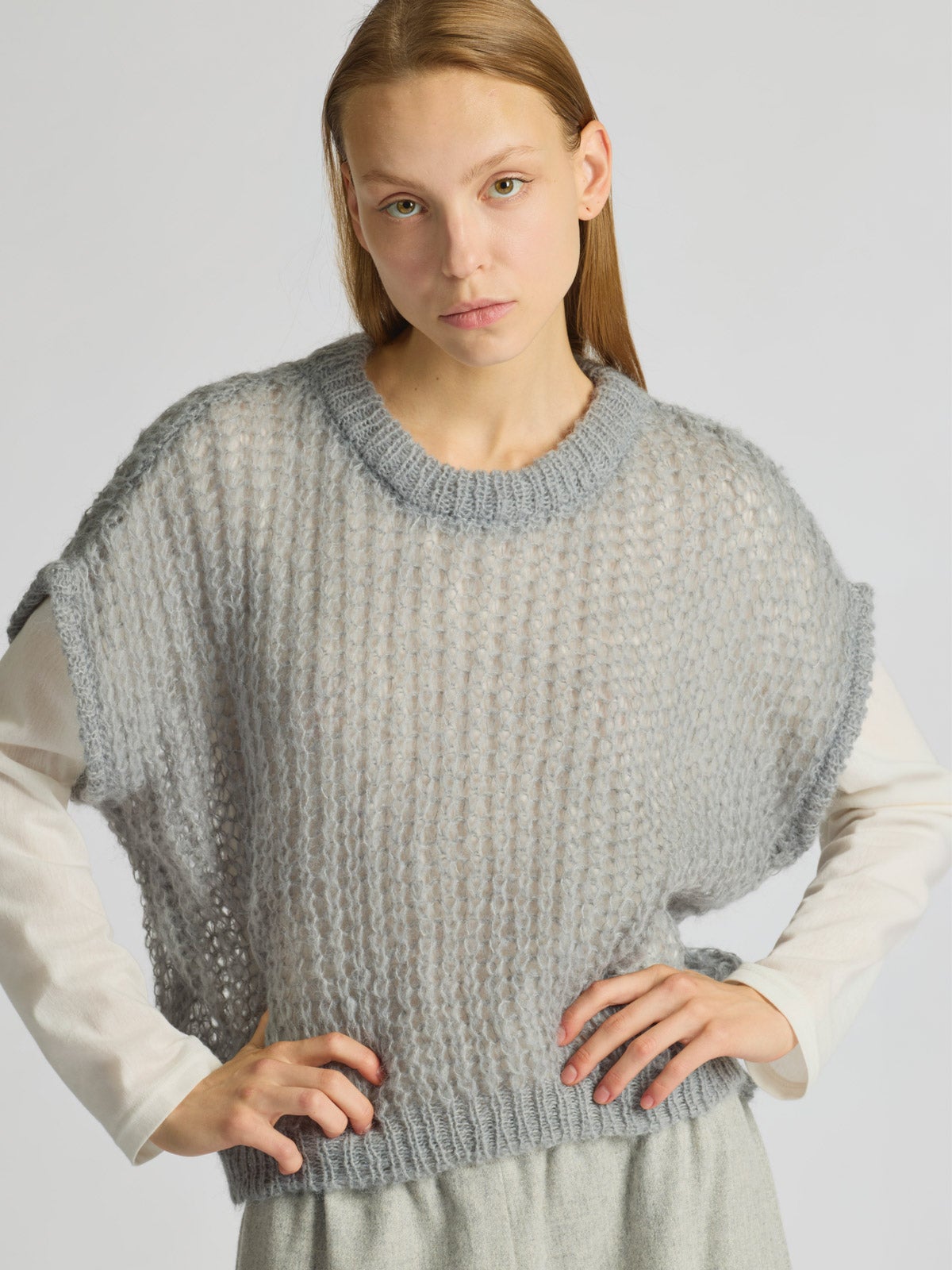 ミズイロインド　コクーンワイドベスト　グレー　未使用　タグ付き mizuiro ind ヘアリーコクーンワイドベスト｜ MARcourt ONLINE STORE